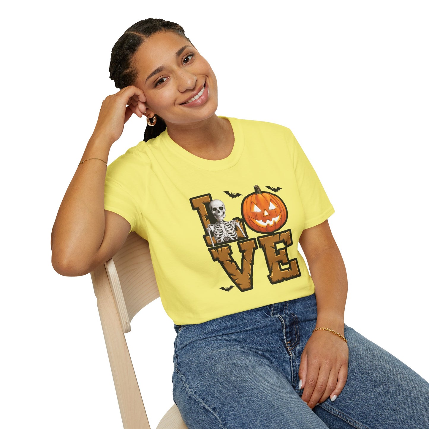 Halloween Skeleton Love T-Shirt, Spooky Graphic Tee, Unisex Fall Apparel, Halloween Costume, Trick or Treat Shirt