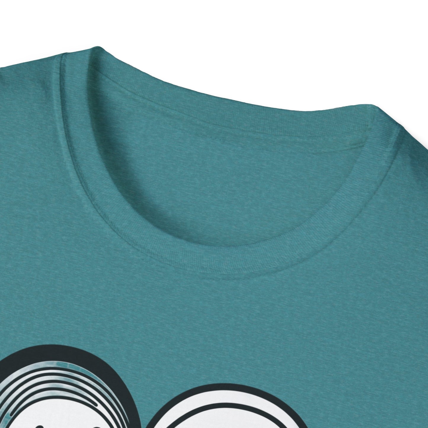 Heartfelt Mom T-Shirt | Gift for Mom | Mother's Day Tee | Casual Wear | Family Love